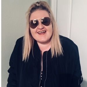 Meet your Posher, Francesca